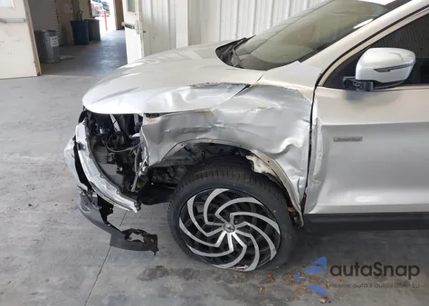 2017 Nissan Rogue Sport Sv from USA, damaged, VIN JN1BJ1CP3HW011879